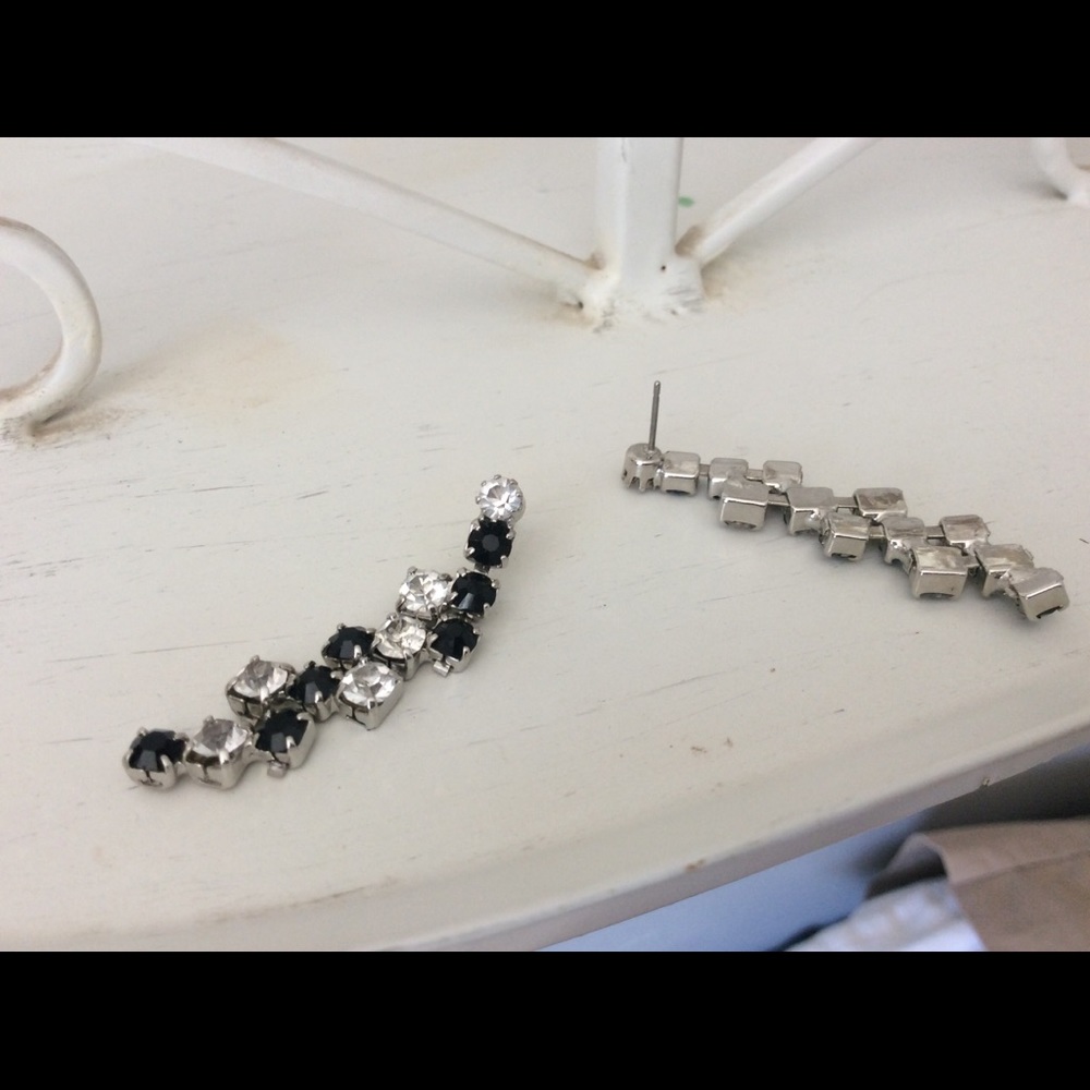 earrings - Picture 2 of 4